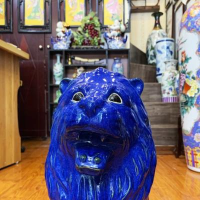 Cặp Tượng Sư Tử Bằng Sứ